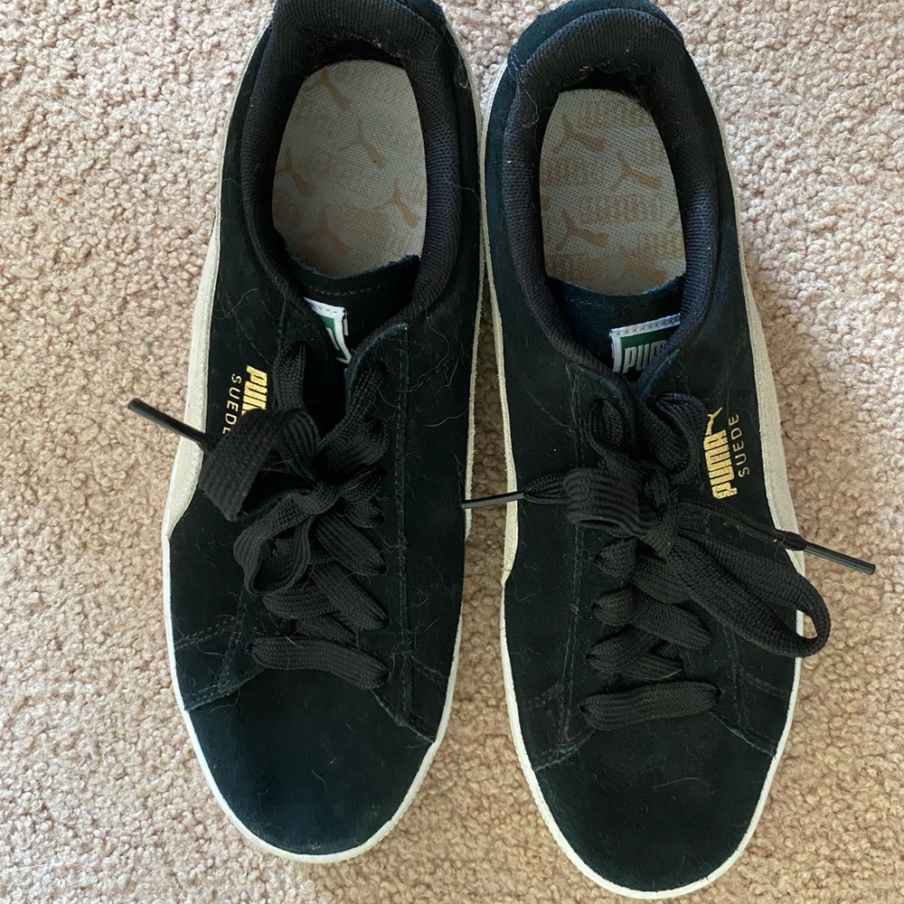 *FREE SHIPPING* PUMA Suede Classic Sneakers